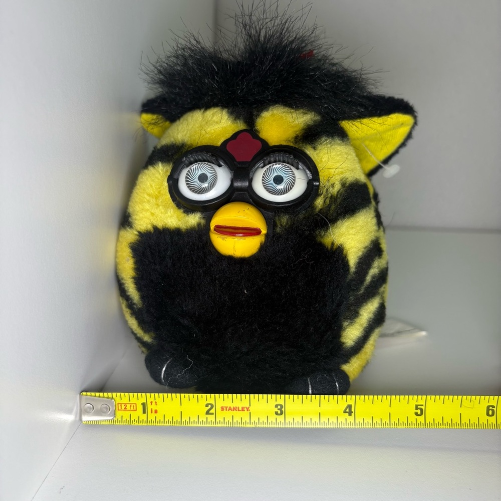 1999 Nanco Furby Bumblebee Plush Stuffed Toy Yellow Black Stripes - Picture 9 of 9